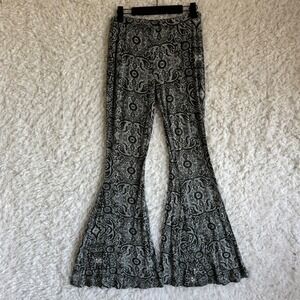 Abercrombie & Fitch Flare Leggings Pants Green Paisley Stretchy Pants Size Med M